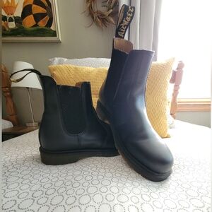 Dr Martens chelsea boots. Women's size 10